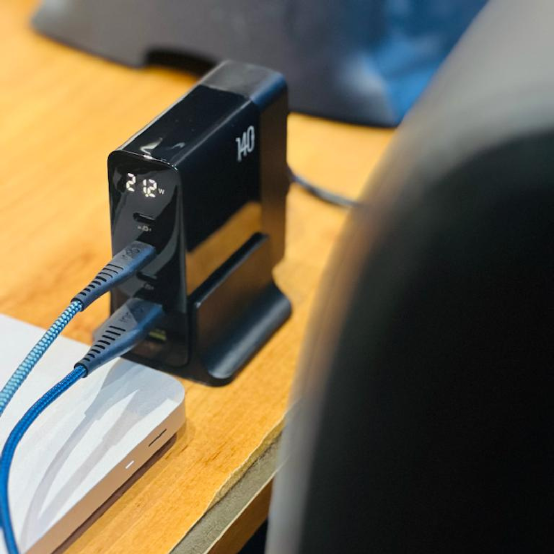 Goui GAN 140 Chargeur de Bureau à 5 Ports - 140W