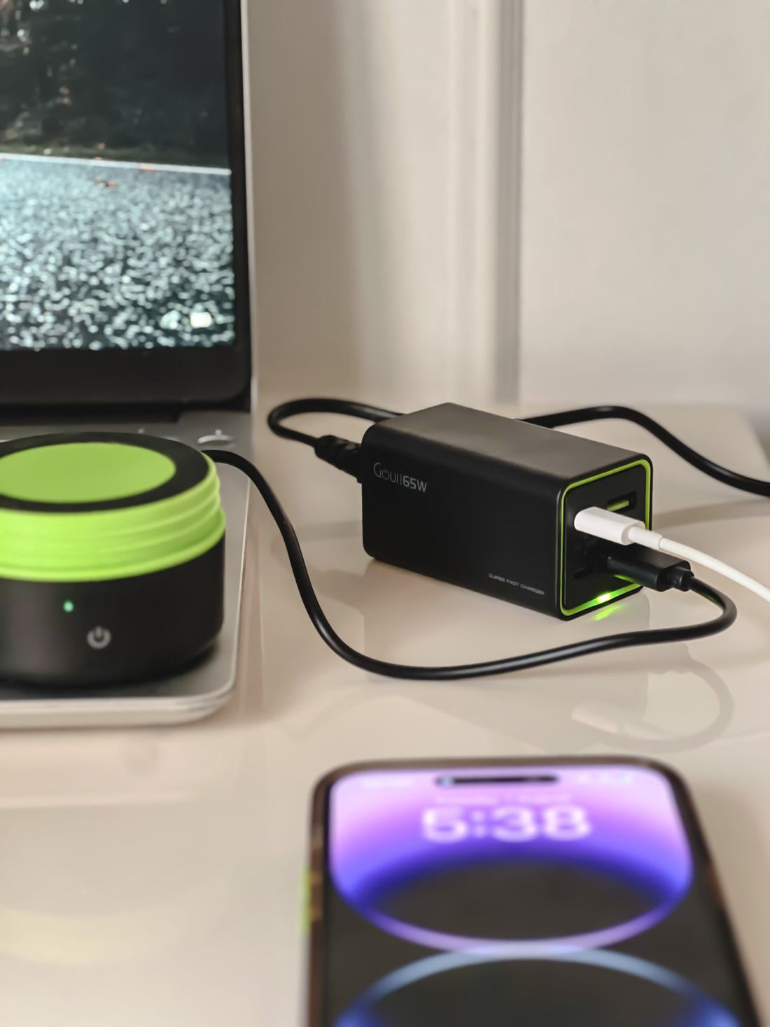 Goui Tank Chargeur de Bureau Super Rapide 4 Ports 65W emg 5