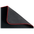 Tapis Cooler Master MP750 RGB Medium - Vue de trois-quarts - Maydan.ma