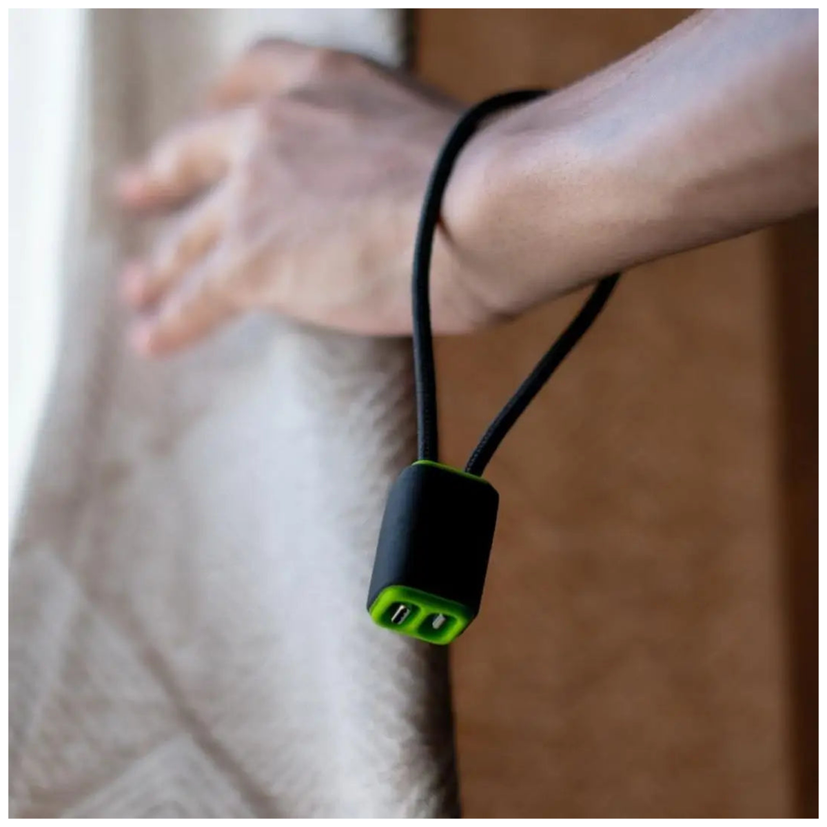 Goui Lock Câble iPhone Porte Clés Lightning vers Type C (27 cm) - Noir - Photo 4