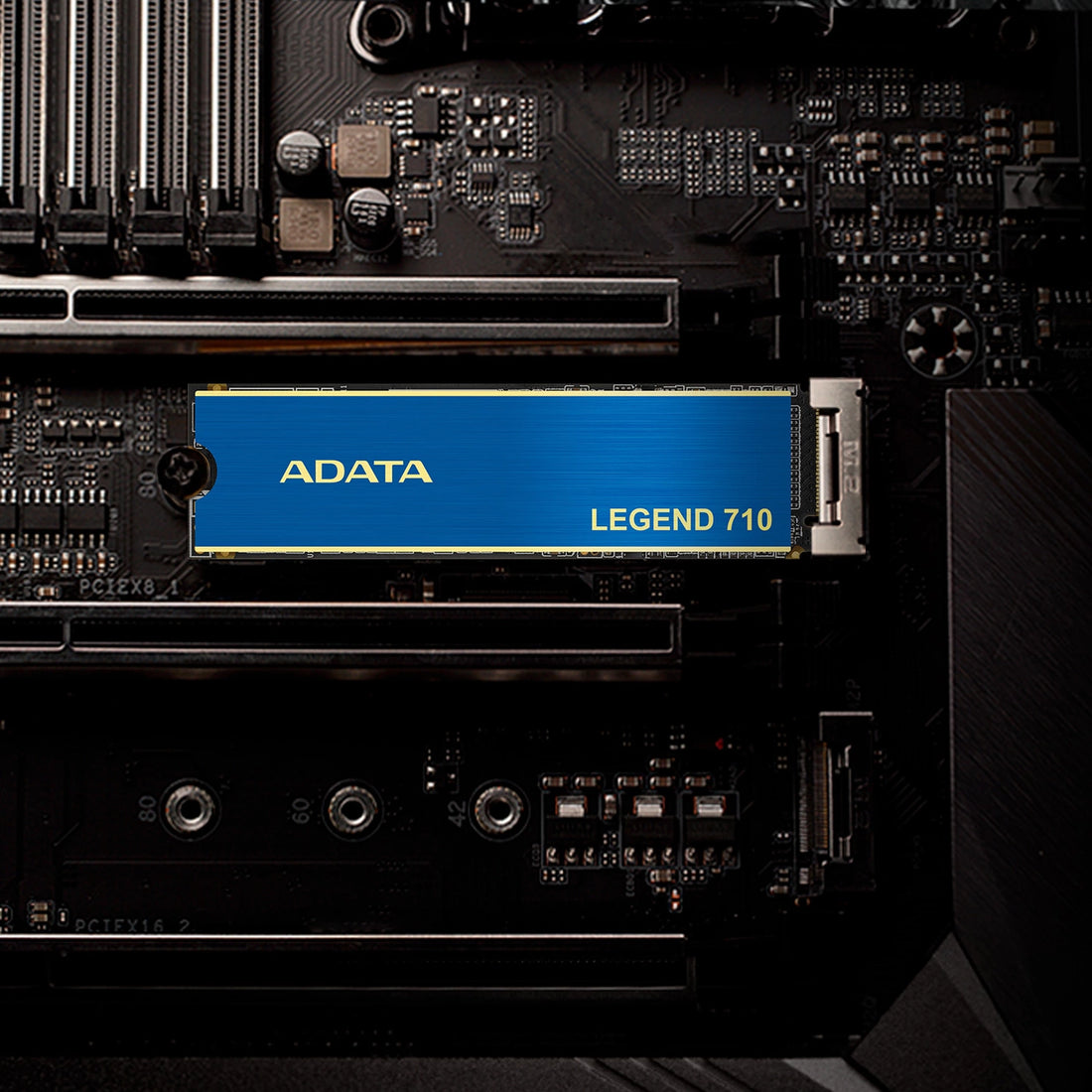 ADATA Disque Dur SSD Interne Adata Legend 710 512Go M.2 2400Mo/s NVMe 12M – image 1