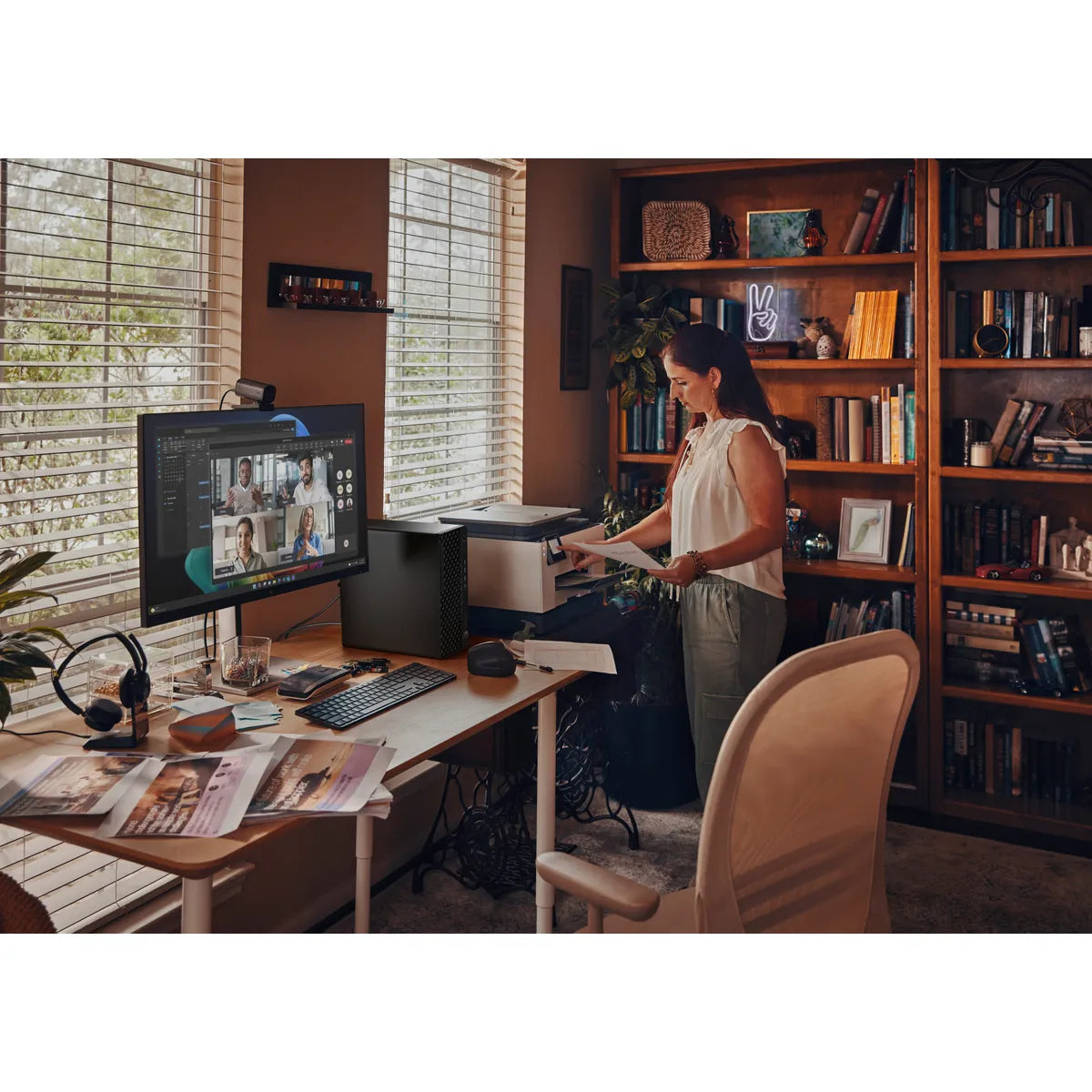 MAYDAN HP ProDesk 4 G1i Tower Core Ultra 5-225U - Vue 17